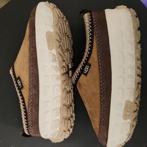 UGG Women's Venture Daze Size 9 Chestnut